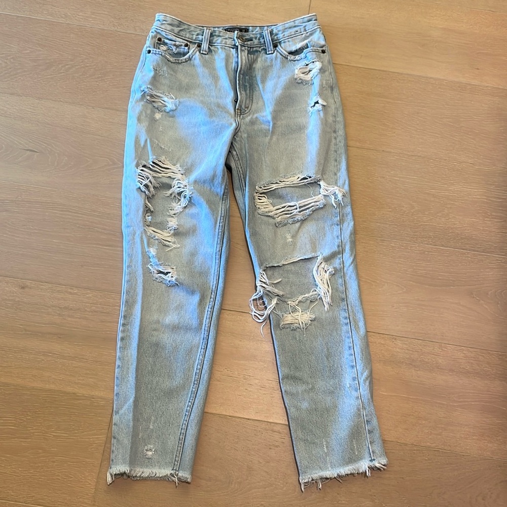 Abercrombie and Fitch Annie high rise girlfriend jeans